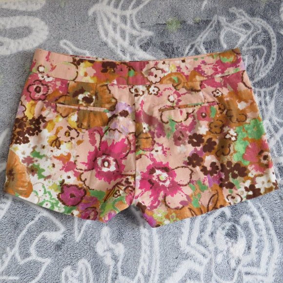 J. Crew* Women's Double Button/Zip Multipocketed Floral Short Shorts~ Size 2 - Picture 2 of 12